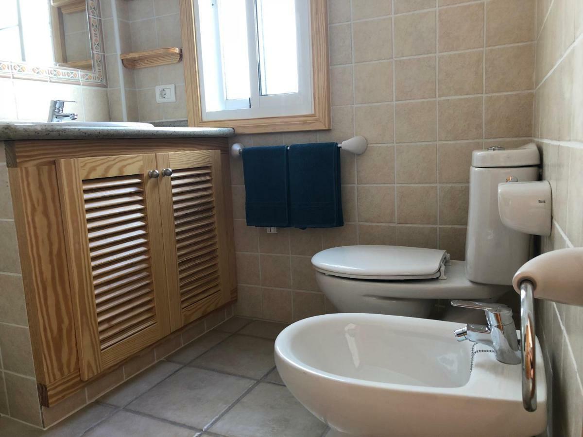 Apartamentos El Faro Puerto De Naos Ngoại thất bức ảnh