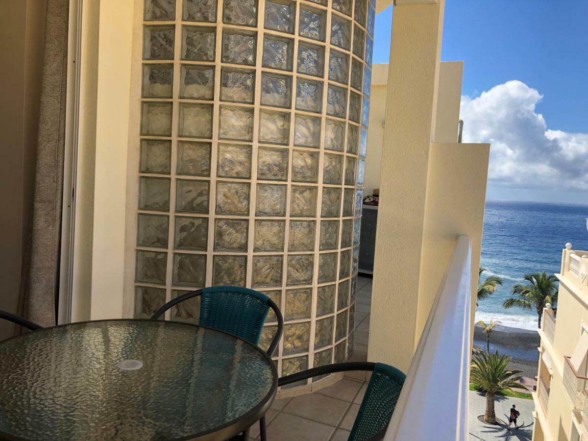 Apartamentos El Faro Puerto De Naos Ngoại thất bức ảnh