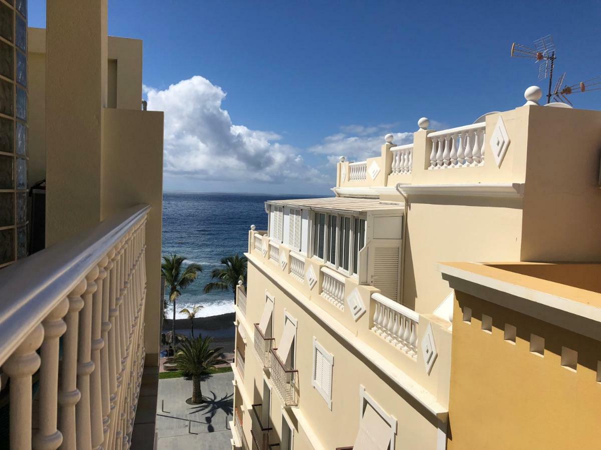 Apartamentos El Faro Puerto De Naos Ngoại thất bức ảnh
