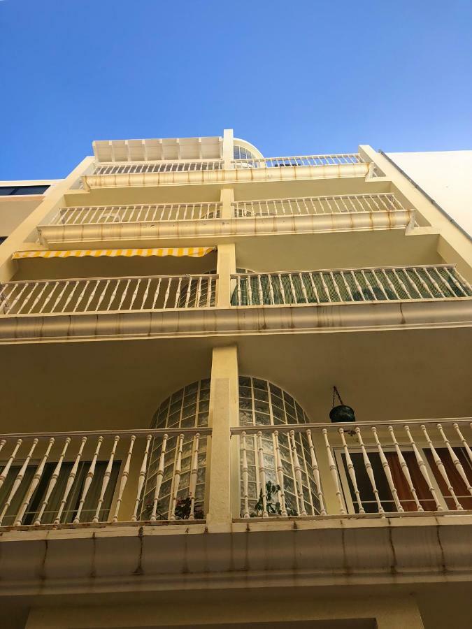 Apartamentos El Faro Puerto De Naos Ngoại thất bức ảnh