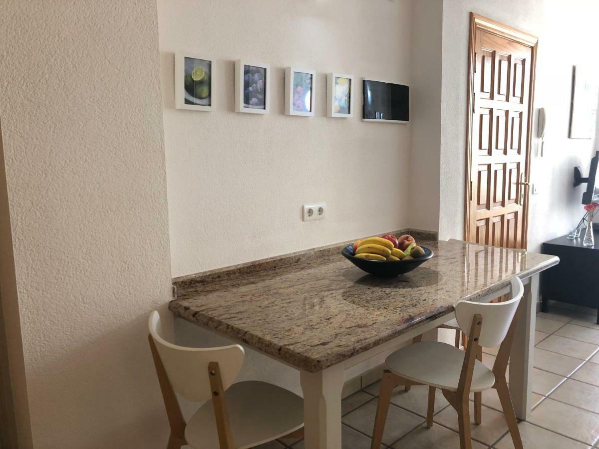 Apartamentos El Faro Puerto De Naos Ngoại thất bức ảnh